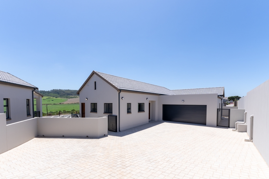 3 Bedroom Property for Sale in Reebok Western Cape